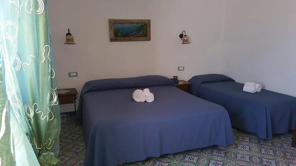 Hotel A Cannata Santa Marina Salina 3*,