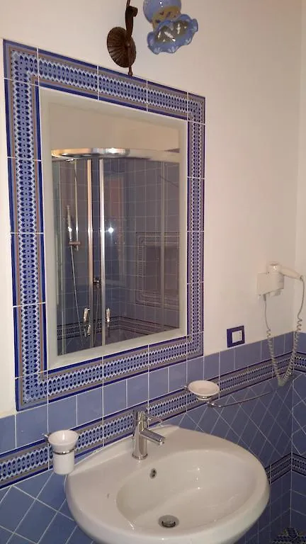 Hotel A Cannata Santa Marina Salina 3*,