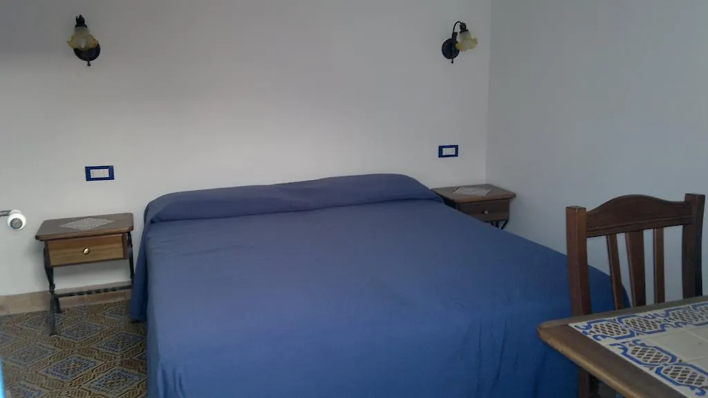 Hotel A Cannata Santa Marina Salina 3*,